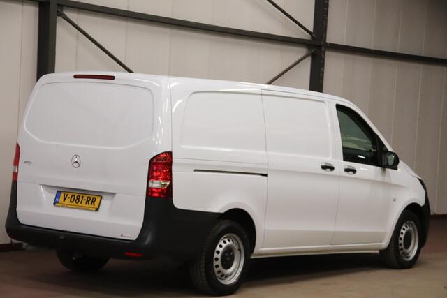 Mercedes-Benz VITO CDI LANG NAVI TREKHAAK Mercedes-Benz Vito CDI Lang NAVIGATIE TREKHAAK