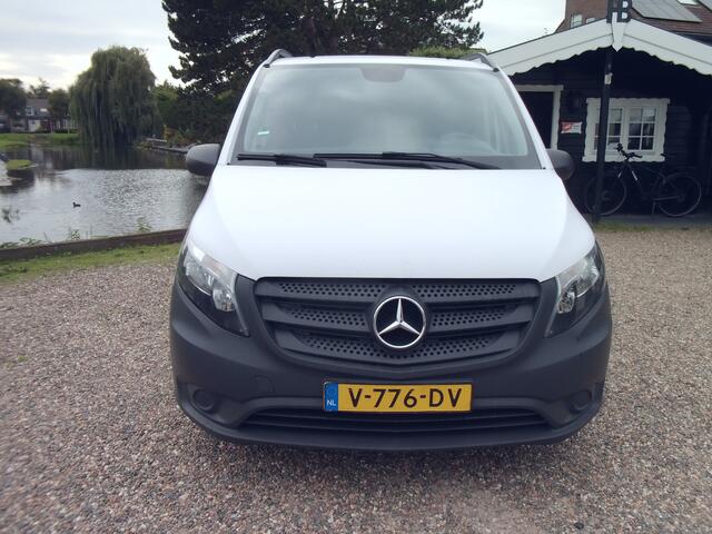 Mercedes-Benz VITO 111 CDI Lang Bestelauto van het Jaar editie