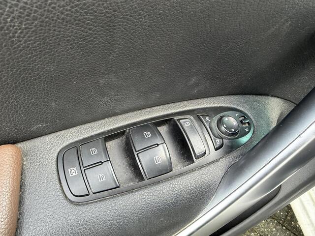 Mercedes-Benz X-Klasse 250 d 4-MATIC Pure | 360* Camera | Trekhaak | Navigatie | Lane Assist | DAB | Lichtmetalen Velgen |