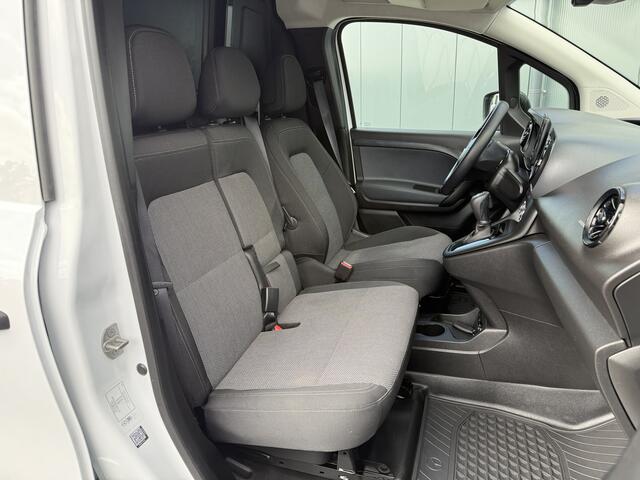 Mercedes-Benz eCitan 51 kWh / L2H1 / TREKHAAK / 3-ZITS /**7.445 KM!!** / CAMERA / CRUISE / ECC / CARPLAY