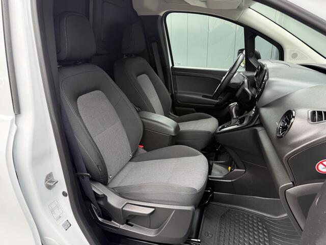 Mercedes-Benz eCitan 112 Pro L2H1 / 51 kWh / 6.716 KM / LED HIGH PERFORMANCE KOPLAMPEN / CAMERA / ECC / TREKHAAK / STOELVERW