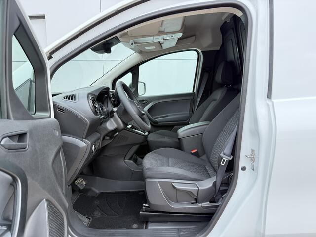 Mercedes-Benz eCitan Pro 51kWh 122PK Nieuw! L1 Elektrisch 300km WLTP 75KW Snelladen Climate Control Cruise Control Carplay Camera Parkeersensoren Achter