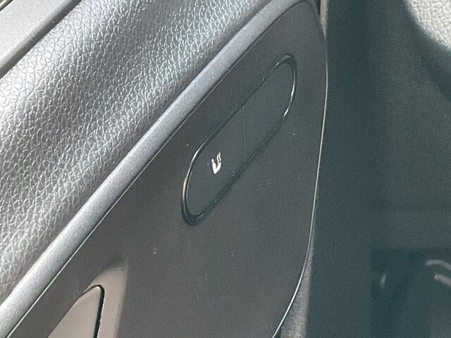 Mercedes-Benz eSprinter 55kWh 3-Pers L2H2 Snellader Camera Hoog Lang Stoelverwarming 3 zits