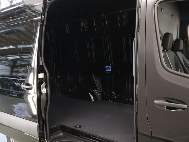 Mercedes-Benz eSprinter 414 GB L2 RWD PRO