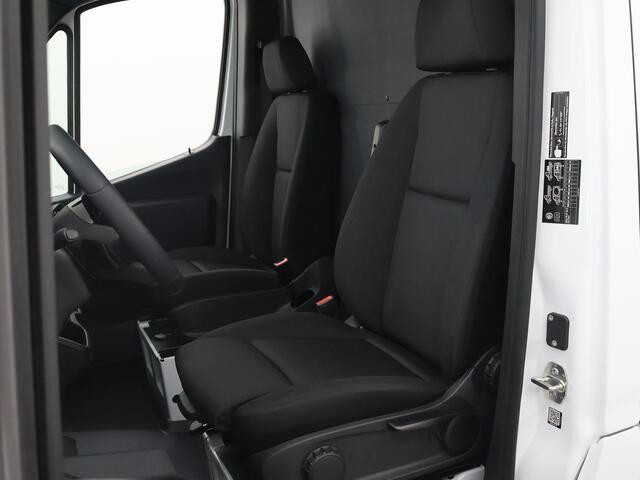 Mercedes-Benz eSprinter 414 L3 Pro 81kWh Mercedes-Benz eSprinter 414 GB L3 RWD PRO