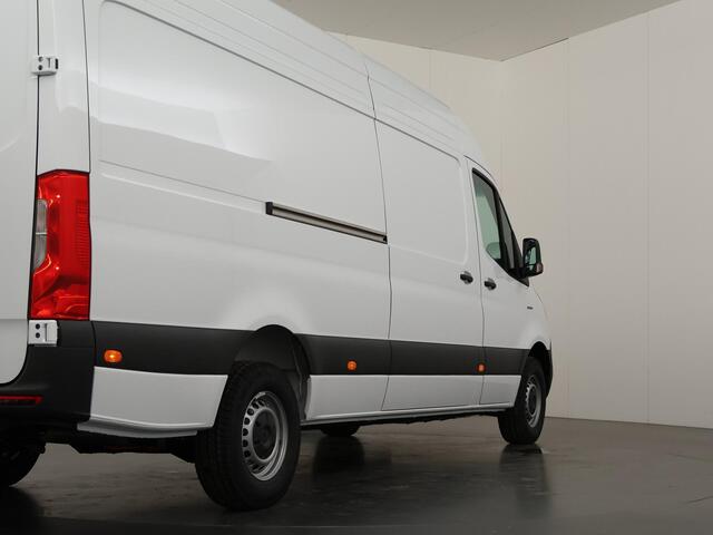 Mercedes-Benz eSprinter 320 L3 Pro 56kWh Mercedes-Benz eSprinter 320 GB L3 RWD PRO