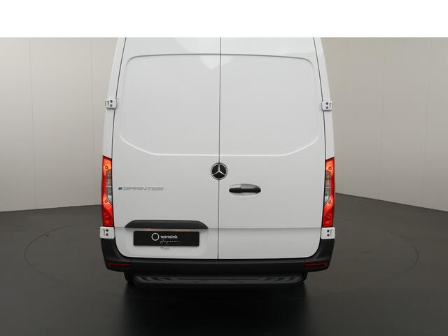 Mercedes-Benz eSprinter 320 L3 Pro 56kWh Mercedes-Benz eSprinter 320 GB L3 RWD PRO