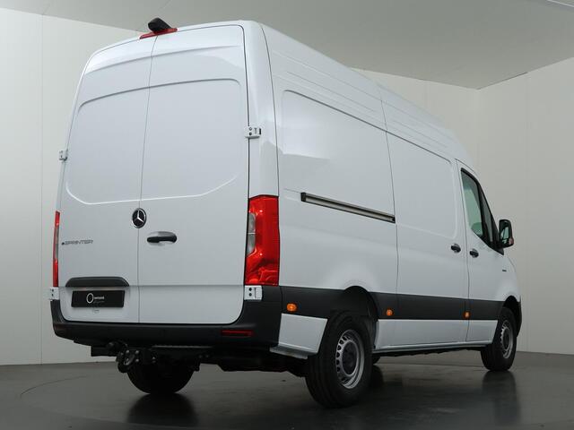Mercedes-Benz eSprinter 314 L2H2 RWD PRO