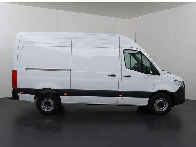 Mercedes-Benz eSprinter 314 L2H2 RWD PRO