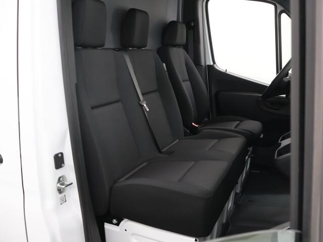 Mercedes-Benz eSprinter 314 L2H2 RWD PRO