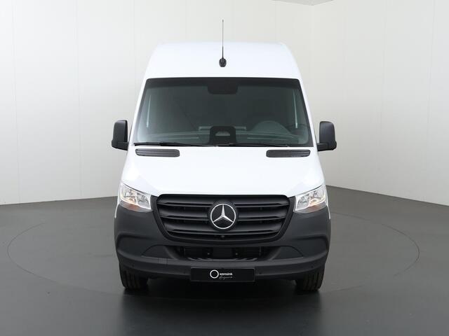 Mercedes-Benz eSprinter 414 L3 H2 PRO 113 kWh 4 ton GVW 4250 kg | 3 zits | Achteruitrijcamera | Trekhaak | Stoelverwarming | Cruise Control | Climate Control |