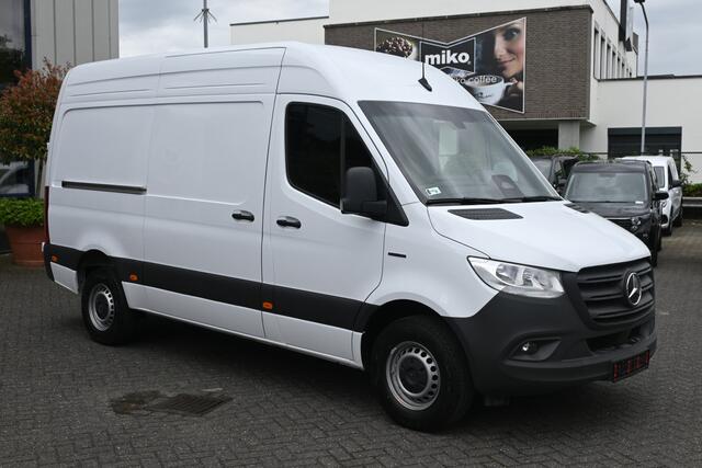 Mercedes-Benz eSprinter 314 L2H2 Pro 81kWh Smartphone integratie pakket, 115kW DC laden, Comfort stoel