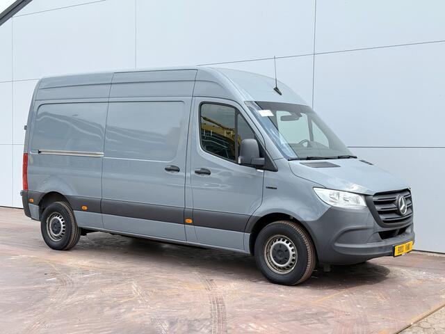 Mercedes-Benz eSprinter 312 L2H2 Elektrisch 41kWh 120pk Climate Control Camera Stoelverwarming