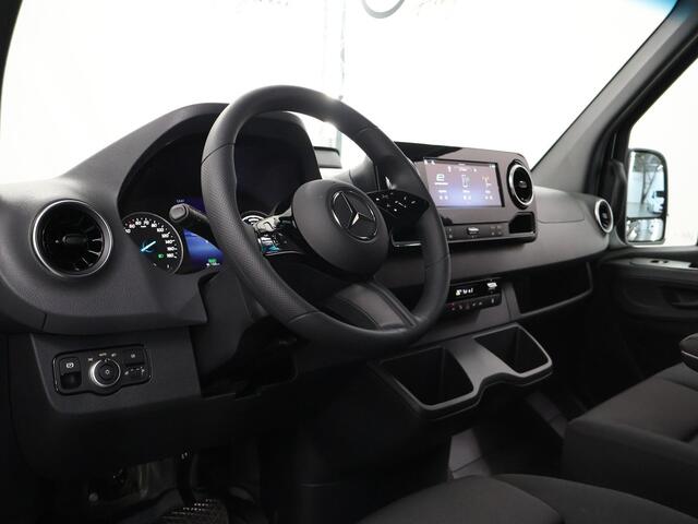 Mercedes-Benz eSprinter 414 GB L2 H2 PRO | 81 kWh | 4250 GVW | 2000 KG Trekhaak | Cruise-Controle | MBUX | Achteruitrijcamera | DC laden 115 kW | Smartphone integratie pakket |