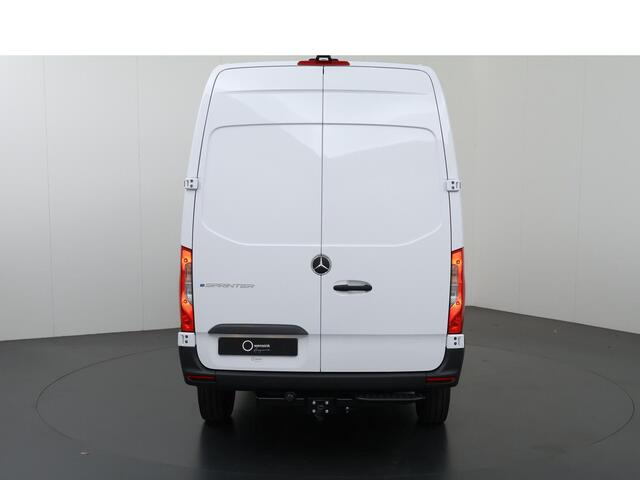 Mercedes-Benz eSprinter 314 L2 H2 PRO | 81 kWh | 100% elektrisch | 2000kg Trekhaak | 115Kw/u DC Snelladen | Smartphone integratie pakket | Carplay | Camera | Comfort bestuurdersstoel |