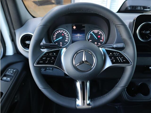 Mercedes-Benz eSprinter 320 L2 Pro 81kWh TREKHAAK BEGRENZER 120KM/H