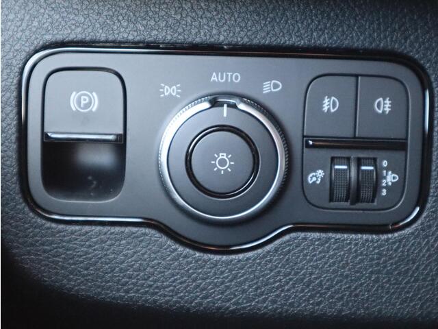 Mercedes-Benz eSprinter 320 L2 Pro 81kWh TREKHAAK - NAVI - CARPLAY/ANDROID AUTO - ALARM SCM 3