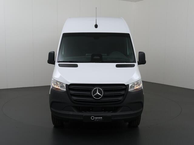 Mercedes-Benz eSprinter 414 L2 H2 RWD PRO 81kWh | Trekhaak | Smartphone integratie pakket | 115 kW Snelladen | Achteruitrijcamera | Standkachel | Stoelverwarming |