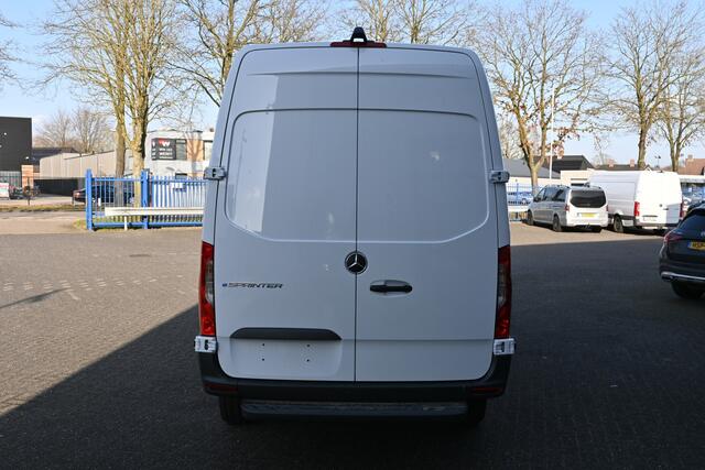 Mercedes-Benz eSprinter 314 L2H2 Pro 81kWh DC opladen 115 kW, Betimmering laadruimte, Etc.