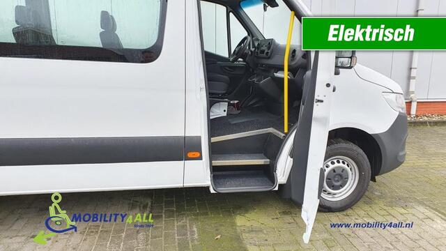 Mercedes-Benz eSprinter 9-persoons rolstoelbus L3 / 115kw / 4250kg / VOORRAAD