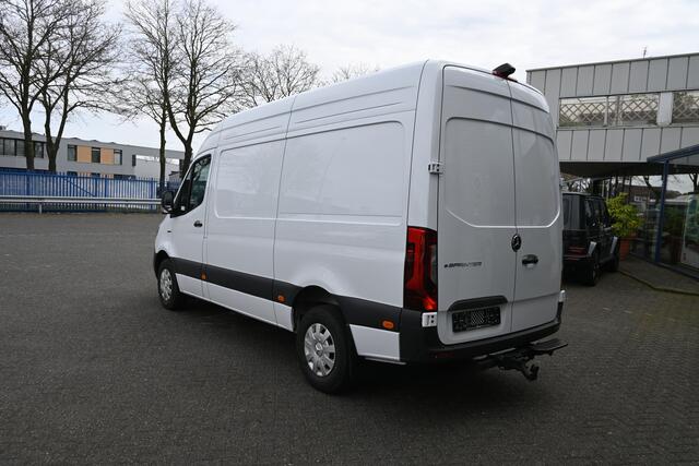 Mercedes-Benz eSprinter 320 L2H2 Select 81kWh LED, Smartphone integratie, Navigatie, Trekhaak, Etc.