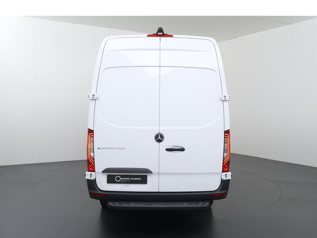 Mercedes-Benz eSprinter 314 | L3 H2 | PRO | 81 kWh | LED KOPLAMPEN | DODEHOEKASSISTENT | AIRCO | PARKEERCAMERA | 300 KM WLTP | STOELVERWARMING | APPLE CARPLAY / ANDROID AUTO | CRUISE CONTROL | SNEL LEVERBAAR!
