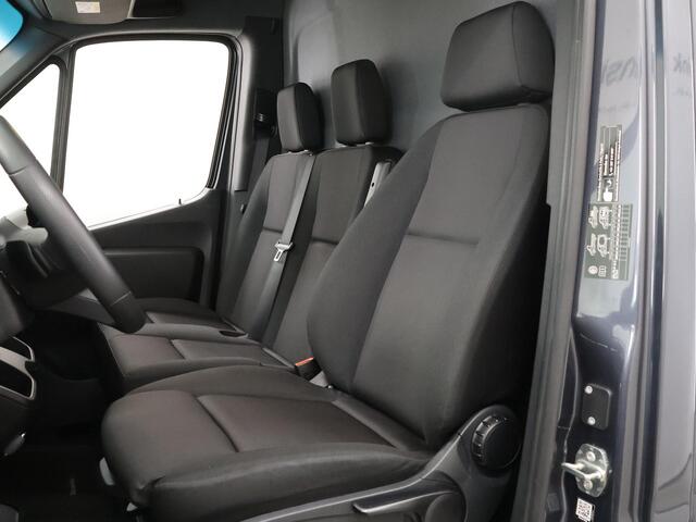 Mercedes-Benz eSprinter 314 | 81 KWH | L2 H2 | PRO TREKHAAK 2000KG. | STOELVERWARMING | ELK. STANDVERWARMING | PARKEERCAMERA | CERTIFIED