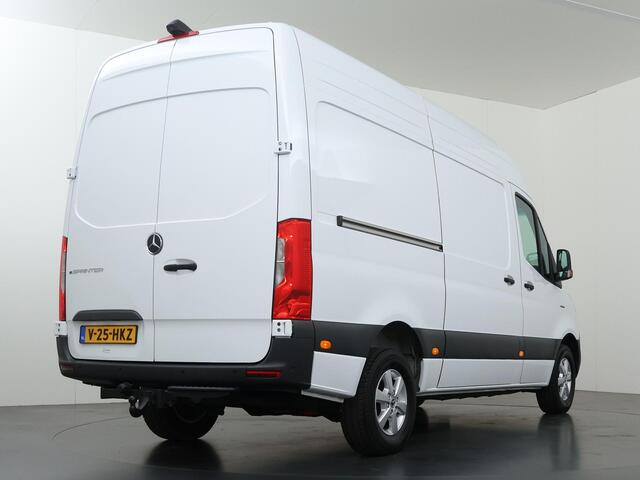 Mercedes-Benz eSprinter 314 | 81 Kwh | L2 H2 | RWD | PRO | 312 KM RANGE | Apple Carplay/Android Auto | Betimmering laadruimte | 3 zits | Trekhaak | Stoelverwarming | Achteruitrijcamera | Certified
