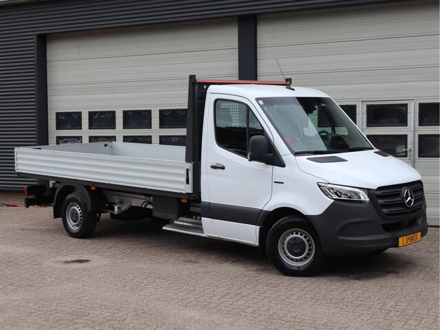 Mercedes-Benz eSprinter 320 81kWh L3 Open Laadbak 430 cm - Select - MBUX - Camera