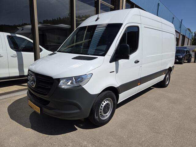 Mercedes-Benz eSprinter eSprinter L2H2 55 kWh Airco Achteruitrijcamera 270 gr doordraai deuren