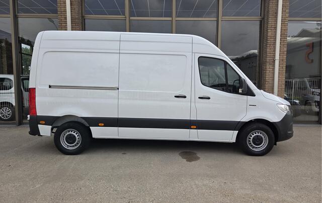 Mercedes-Benz eSprinter eSprinter L2H2 55 kWh Airco Achteruitrijcamera 270 gr doordraai deuren