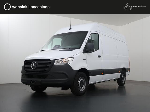 Mercedes-Benz eSprinter 314 L2 H2 PRO | 56 kWh | 100% elektrisch | Parkeerpakket met achteruitrijcamera | 2000kg Trekhaak | 115Kw/u DC Snelladen | Smartphone integratie pakket | Carplay | Camera | Comfort bestuurdersstoel |