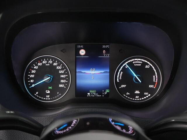 Mercedes-Benz eSprinter 314 L2 H2 PRO | 56 kWh | 100% elektrisch | Parkeerpakket met achteruitrijcamera | 2000kg Trekhaak | 115Kw/u DC Snelladen | Smartphone integratie pakket | Carplay | Camera | Comfort bestuurdersstoel |