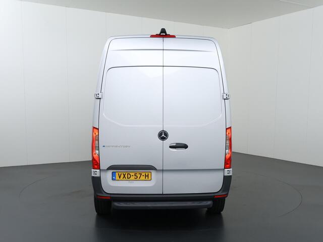 Mercedes-Benz eSprinter L2 H2 | 55 kWh | 141 KM WLTP | 2-ZITS | PARKEERCAMERA | STOELVERWARMING | CERTIFIED