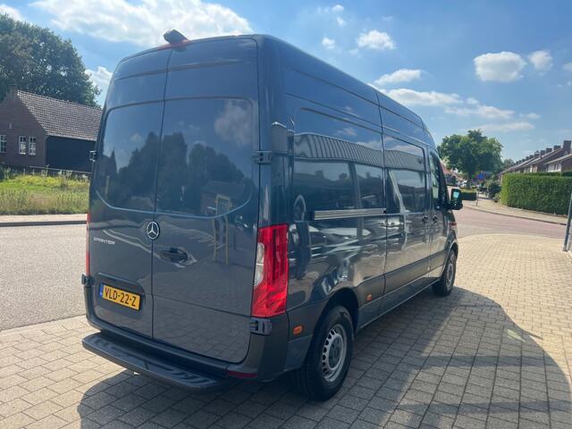 Mercedes-Benz eSprinter ESPRINTER L2H2 55KWH