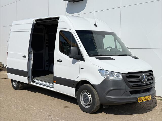 Mercedes-Benz eSprinter 312 55kWh L2H2 Elektrisch 145km WLTP 80kw Snelladen Climate Control Camera