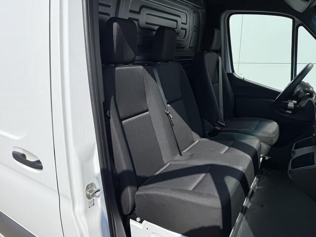 Mercedes-Benz eSprinter 312 55kWh L2H2 Elektrisch 145km WLTP 80kw Snelladen Climate Control Camera