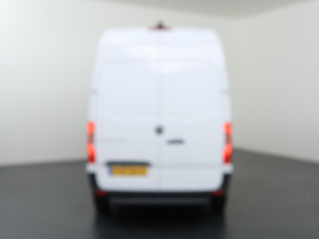 Mercedes-Benz eSprinter L2 H2 | 134 KM WLTP | 55 kWh | 3-ZITS | PARKEERCAMERA | STOELVERWARMING | CERTIFIED