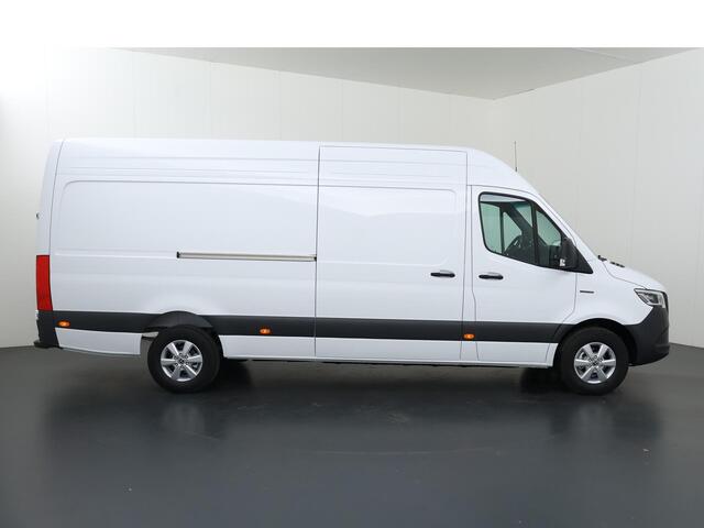 Mercedes-Benz eSprinter 314 / 414 L3 Pro 113 kWh 4250 GVW | LM Velgen | Trekhaak | 2-zits | Stoelverwarming | Betimmering | Parkeercamera | Certified