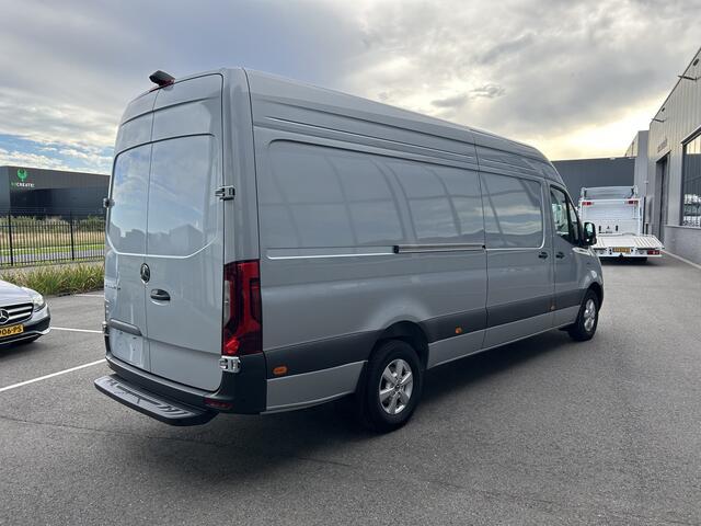 Mercedes-Benz eSprinter 320 L3 H2 Select 81kWh / Snel laden 115Kw / LED / Distronic / Carplay / Navigatie / Camera / Parkeersensoren / LMV
