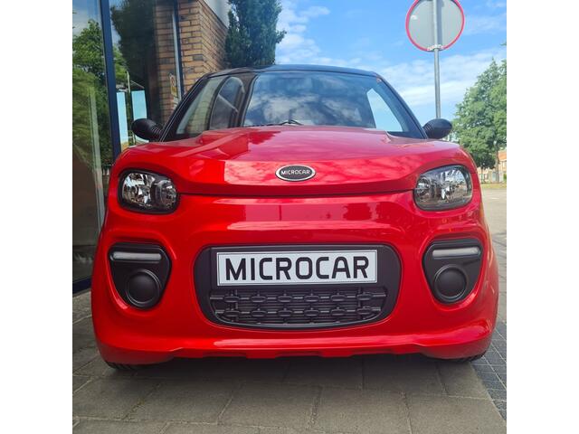 Microcar M.GO 6X SUN MET AIRCO + STUURBEKRACHTIGING LAGE KM.STAND