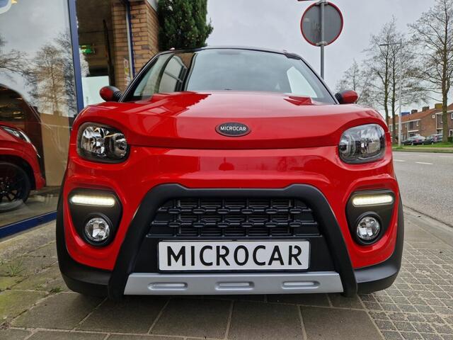 Microcar M.GO 6 X COLORPACK RED + AIRCONDITIONING