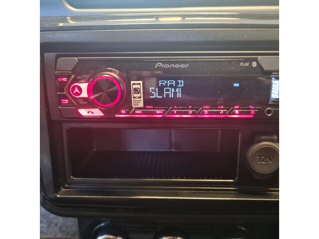 Microcar M.GO 6 X COLORPACK RED + AIRCONDITIONING