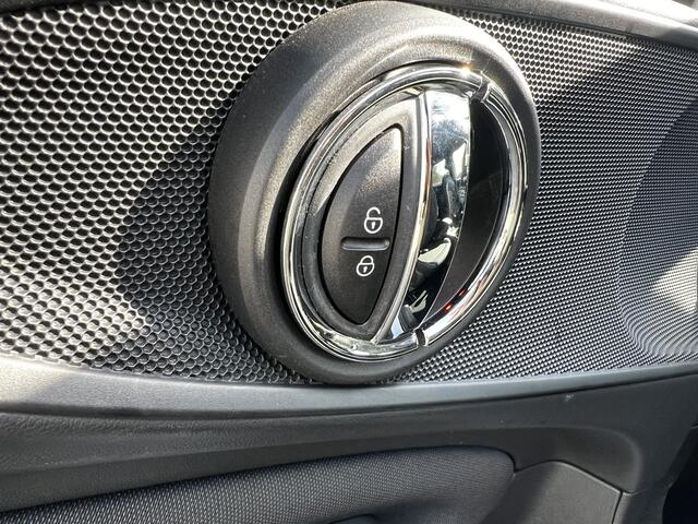 Mini CLUBMAN Mini 1.5 One Pepper Business