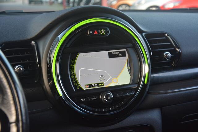 Mini CLUBMAN Mini 1.5 One D Business Edition | Navigatie | Sportstoelen | Clima | PDC | NL auto!! |