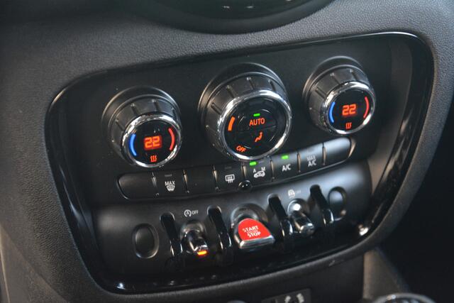 Mini CLUBMAN Mini 1.5 One D Business Edition | Navigatie | Sportstoelen | Clima | PDC | NL auto!! |