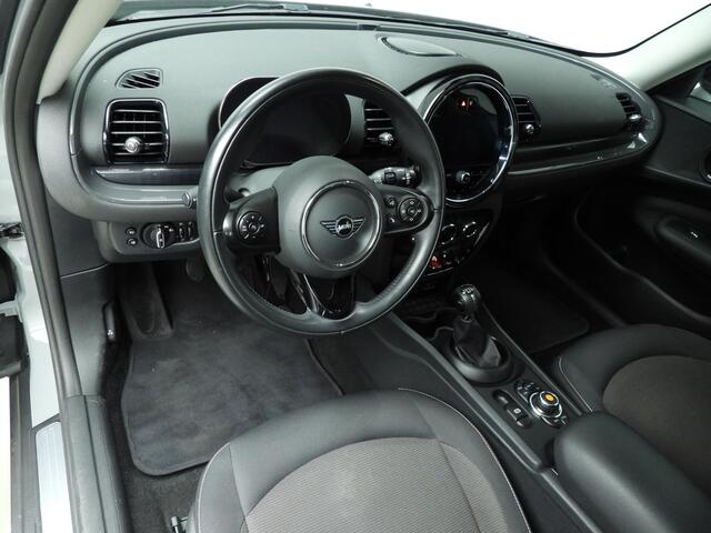 Mini CLUBMAN One Panoramadak / Getint glas / PDC / Climate / Cruise / DAB / Alu wielen 17 inch
