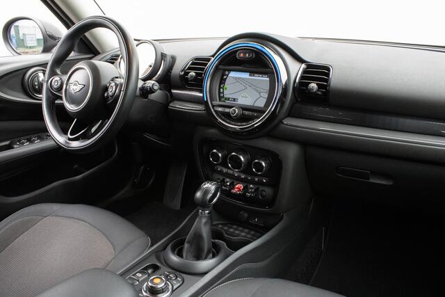 Mini CLUBMAN Mini 1.5 Aut. Pepper Navigatie/ Climate control/ Cruise control/ Pdc/ 17" Lmv/ Armsteun
