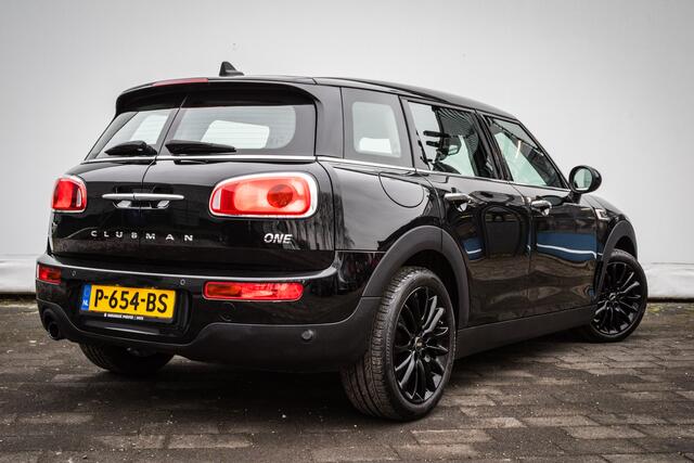 Mini CLUBMAN Mini 1.5 Aut. Pepper Navigatie/ Climate control/ Cruise control/ Pdc/ 17" Lmv/ Armsteun