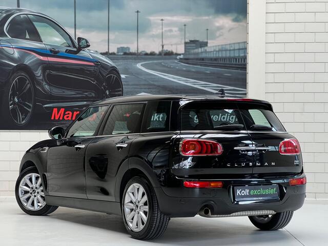 Mini CLUBMAN Mini 1.5 One Blackyard Turbo 102 PK / Airco / Groot Scherm / 17" Gray Spoke Velg / Park Sensors / Licht Pakket / 1e Eigenaar!
